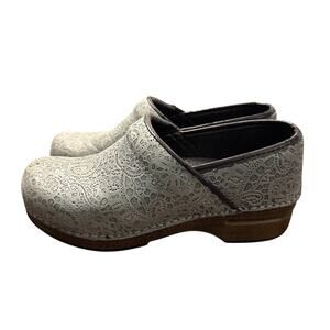 Dansko 7.5/8 XP Professional Tooled Leather Clog Slip On Lace Slip Proof Blue 38